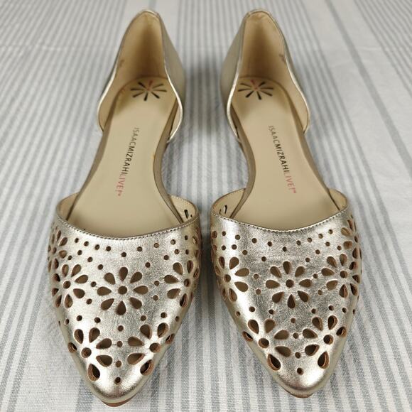 Isaac Mizrahi Live Gold Flower Cut Out Leather Flats Size 7M NEW - Picture 3 of 11
